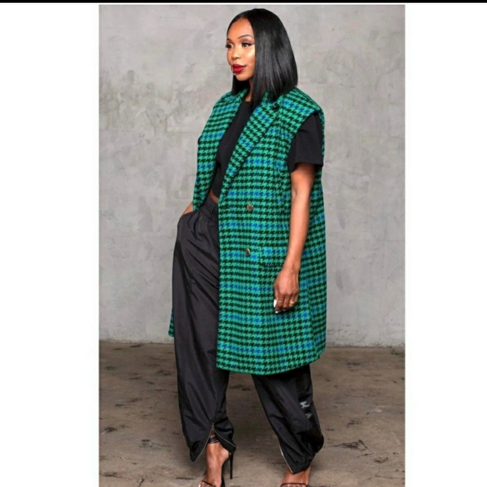 Future Collective with Kahlana Barfield Brown Women's Sleeveless Long Shacket